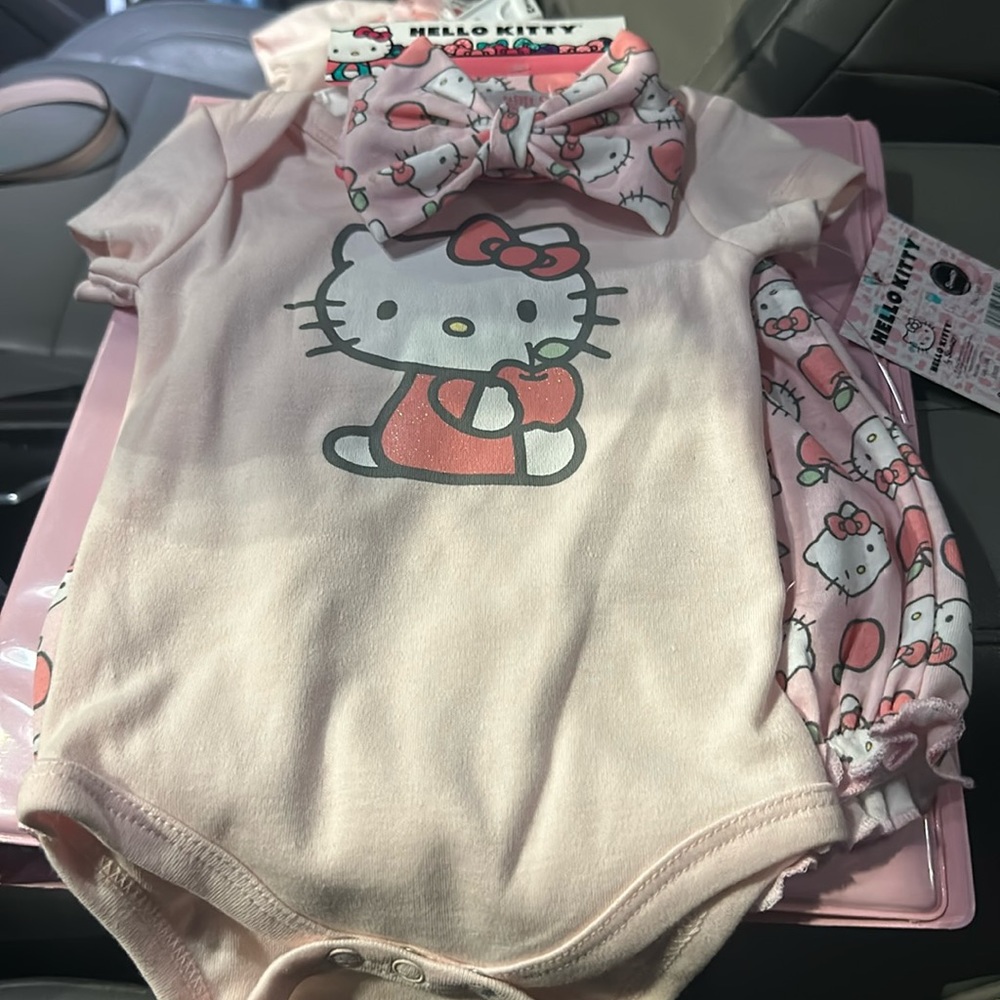 Hello Kitty Matching Set